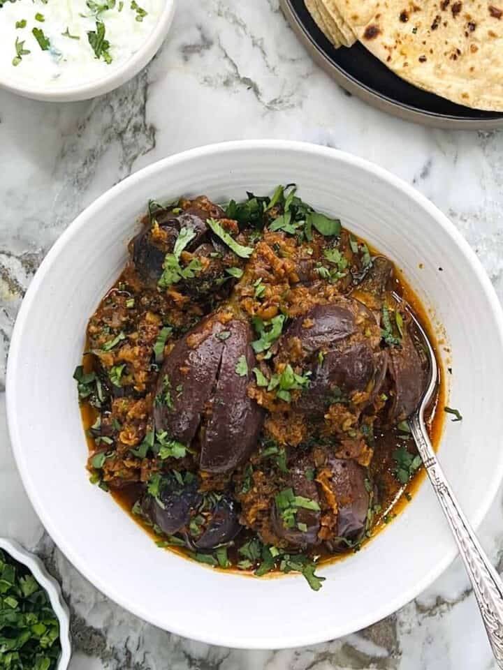 baingan masala served with roti