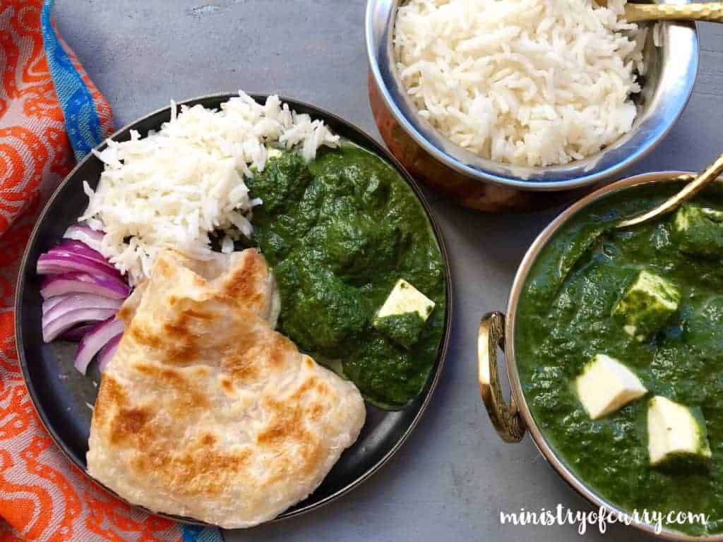 palak paneer served with rice & paratha