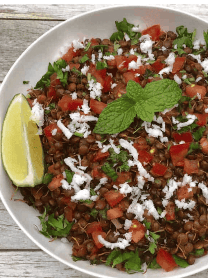 sprouted lentils bowl