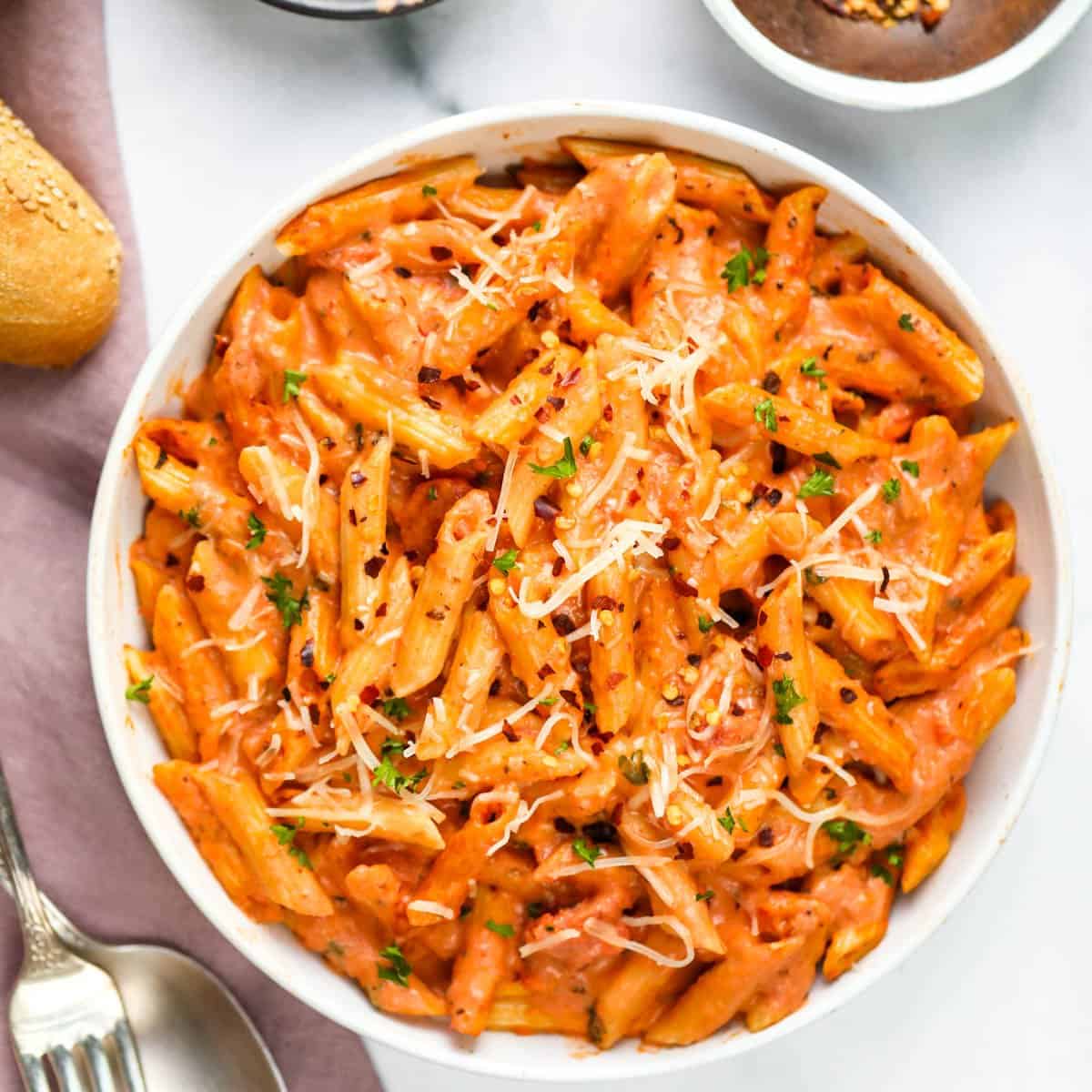 Lima Tragisch Moeras Pasta with Tomato Cream Sauce using InstaPot - Ministry of Curry