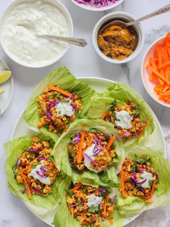 Tofu lettuce wraps with raita and pickle