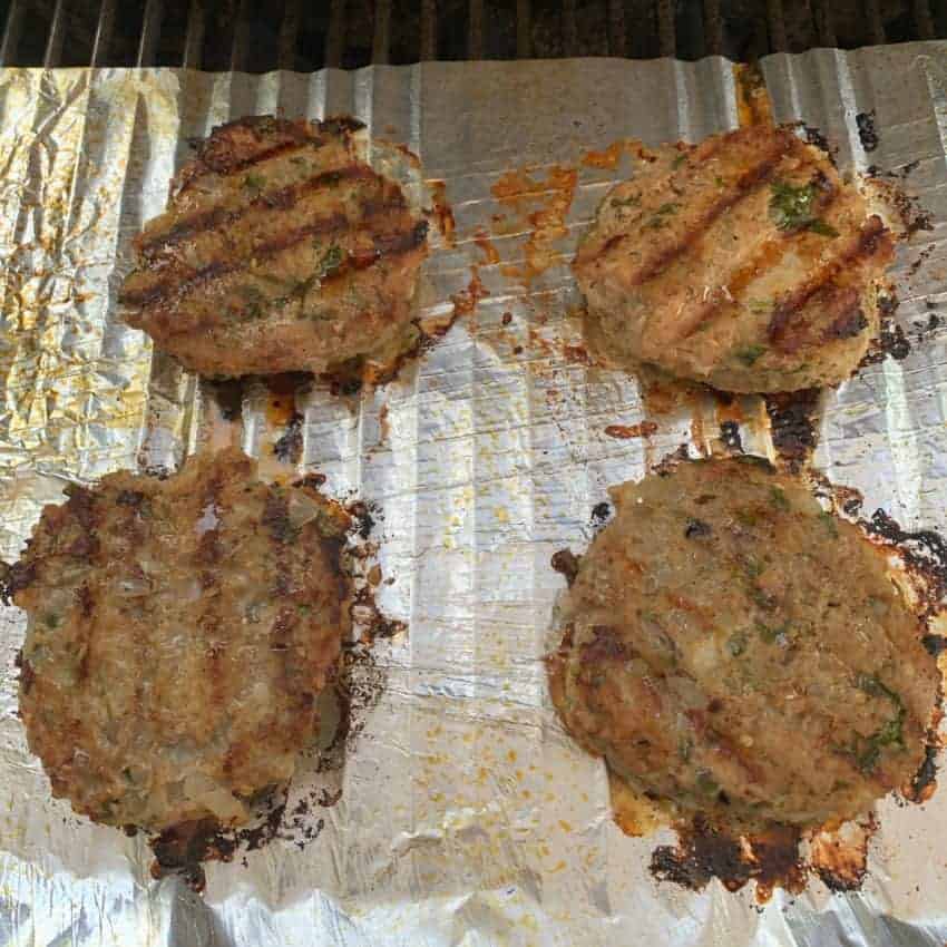 grilled burger patties
