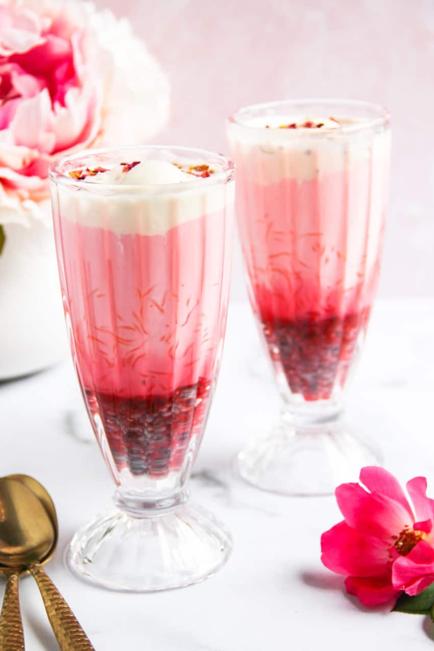 2 tall glasses of rose falooda