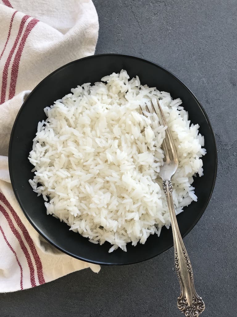 Jasmine rice in a bowl 
