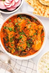 achaari chicken curry with rice & naan