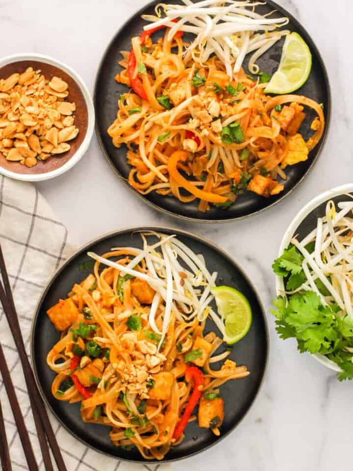 pad thai served in 2 plates