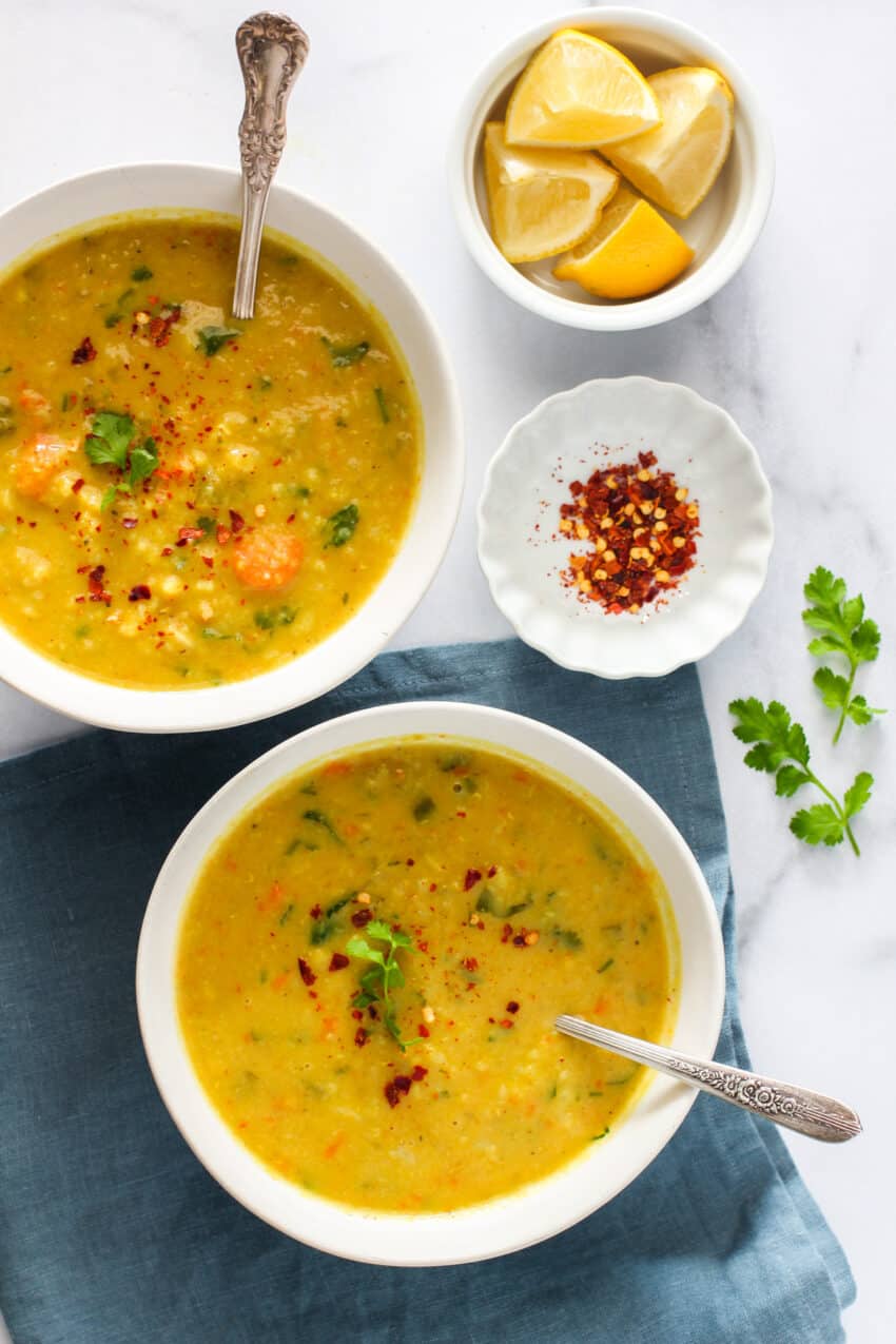 2 bowls of mulligatawny soup  