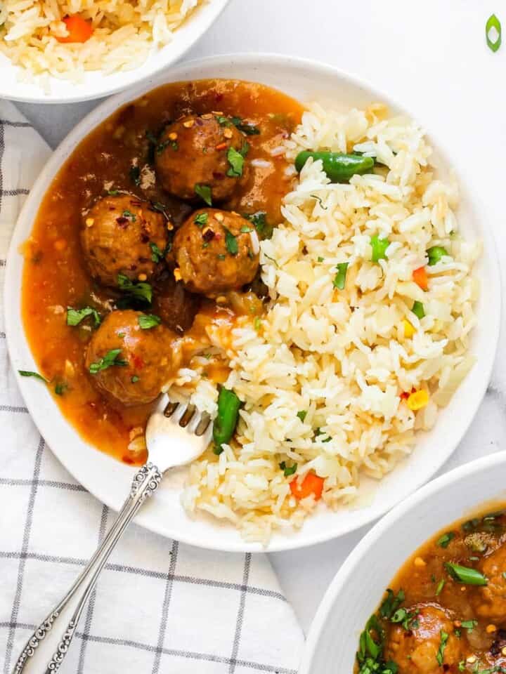 veg manchurian served with fried rice