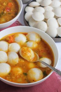 mini idli in sambar