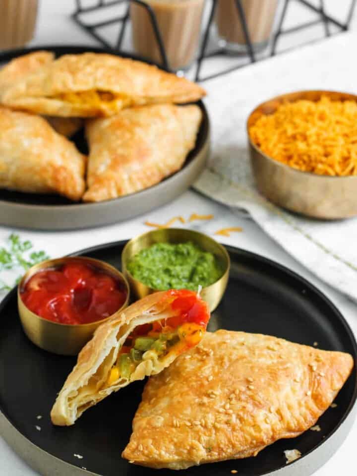 jalapeno cheese samosas with ketchup and chutney