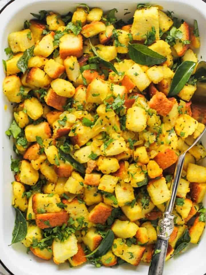 bread upma in a serving platter