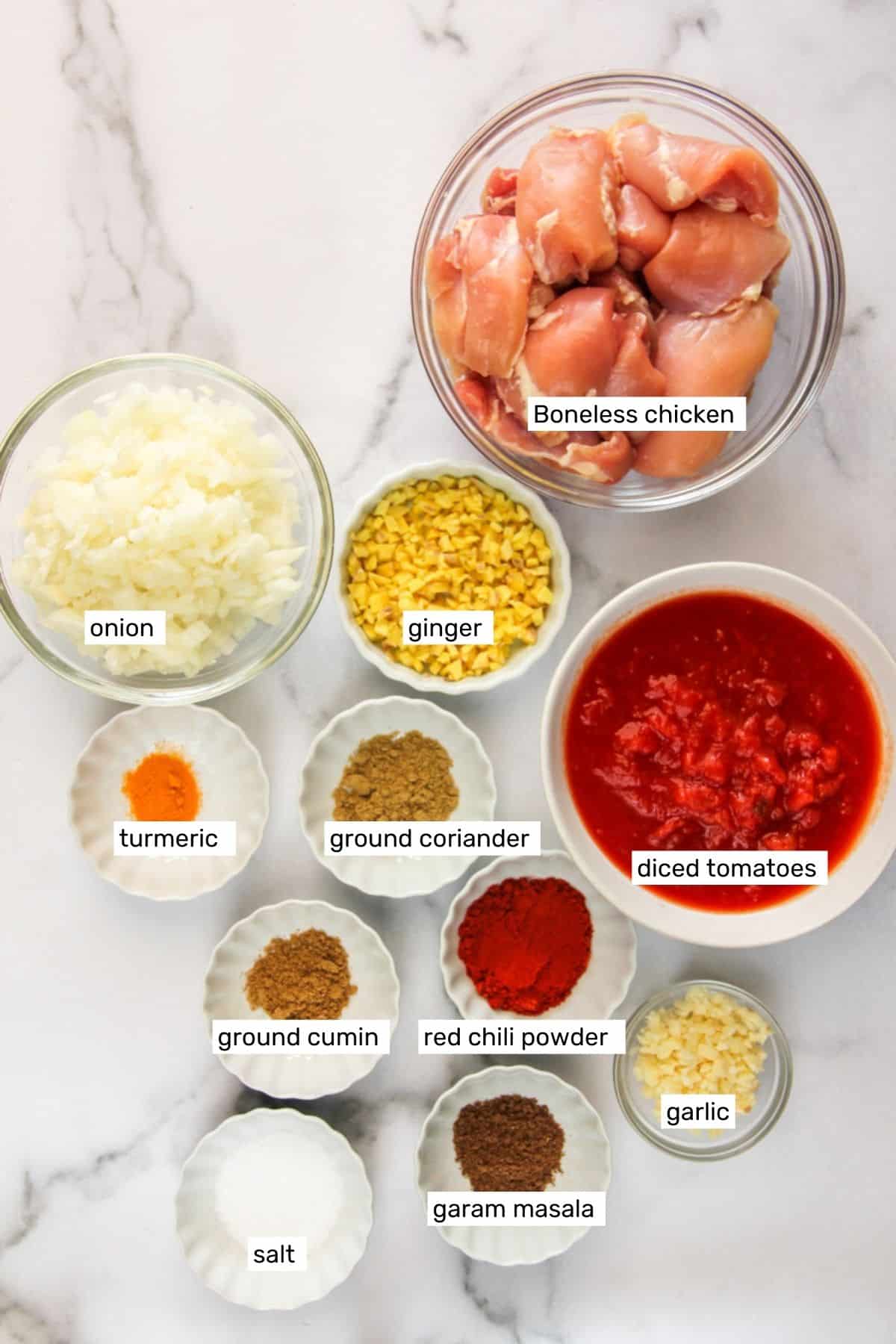 ingredients to make chicken kadhai 