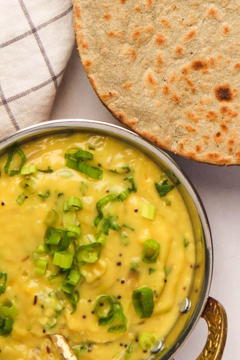 Pithla Roti Easy Pithla Recipe - Ministry of Curry