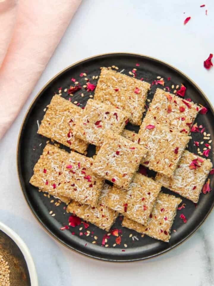 tilachi vadi in a black plate