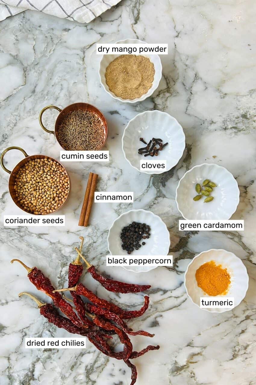 EASY Homemade Chana Masala Spice Blend - Ministry of Curry