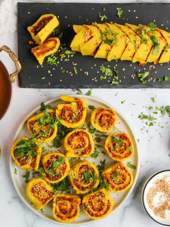 Maswadi garnished with cilantro