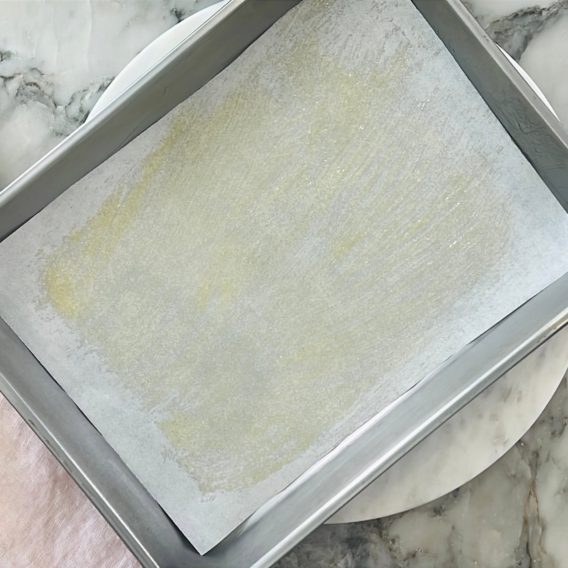 baking tray lined with parchment paper.